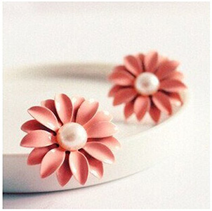Pink Daisy Flower Earrings Only $1.66 + Free Shipping