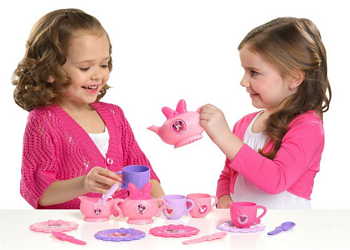 Minnie Mouse Tea Dinnerware Set with Dress Just $10.82 + Prime
