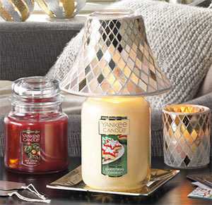 Yankee Candle: $10 Off $10 Purchase