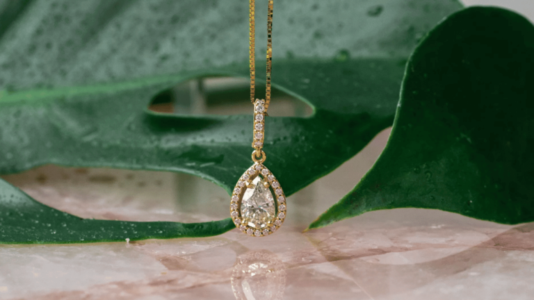 Jewelry Retailer Offers Pear Cut Diamond Pendant in Summer Giveaway